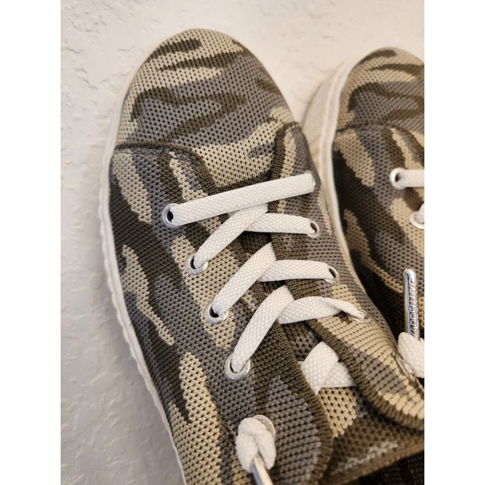 Madden NYC Green Camo Knit Platform Slip On Sneakers Sz 8.5 Camouflage Low Top